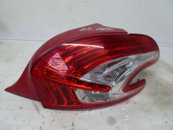 FEU ARRIERE DROIT PEUGEOT 208 3/2012-7/2015 - Vue 1